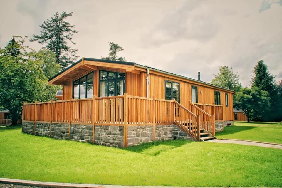 Skyline Lodge Loch Lomond Castle Lodges Balloch Dış mekan fotoğraf